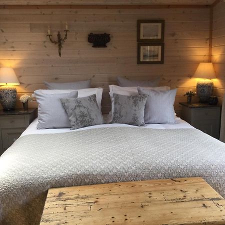 The Lodge - Luxury Lodge With Super King Size Bed, Kitchen & Shower Room Hurstpierpoint Buitenkant foto